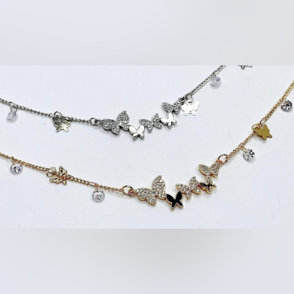 💥💥FLASH SALE💥💥 NWT Gold Butterfly and Crystal Necklace 16” + 3” extender